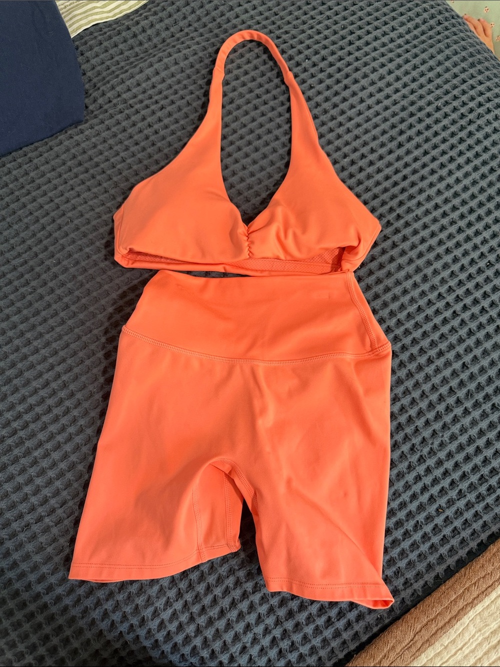 Can sports bra and scrunch shorts in coral